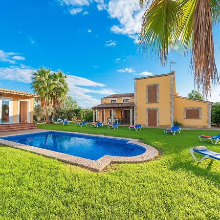 Villa Grand With Garden Furniture *